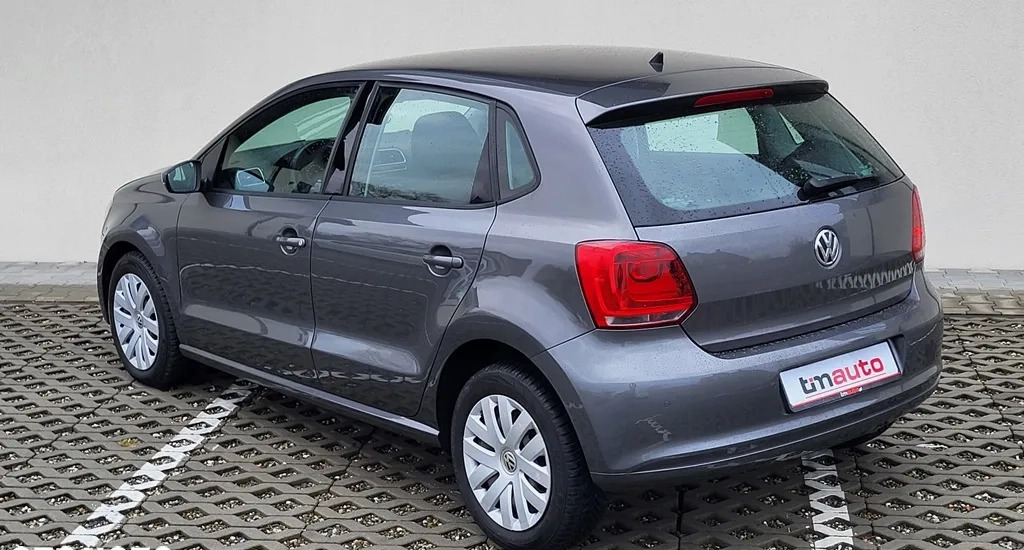 Volkswagen Polo cena 29900 przebieg: 136000, rok produkcji 2014 z Ząbki małe 466